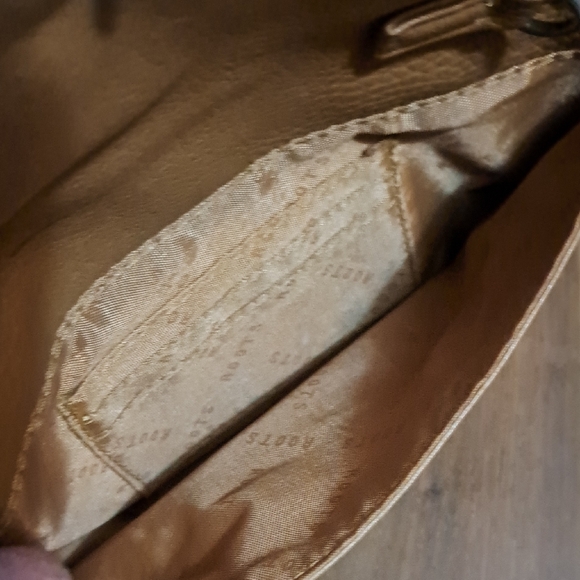 Roots Camel Leather Wristlet - Picture 7 of 7